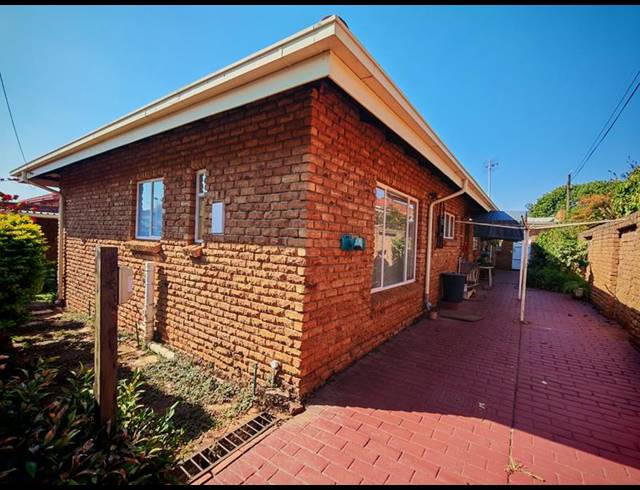 4 BEDROOM PROPERTY TO RENT IN FLORAUNA
